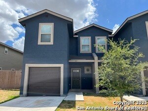 6866 Lakeview Dr. in San Antonio, TX - Building Photo