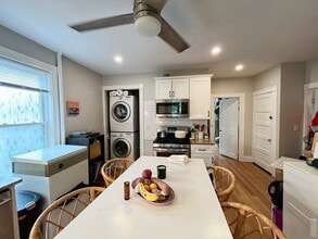 116 McBride St, Unit 2 in Boston, MA - Building Photo - Building Photo
