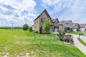 2944 Hadley Close Ln in Thompson's Station, TN - Building Photo - Building Photo