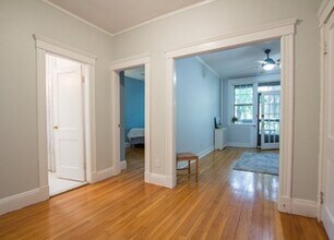 155 Strathmore Rd, Unit 02 in Boston, MA - Building Photo - Building Photo