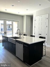 12307 W Oaks Dr in Fairfax, VA - Building Photo - Building Photo