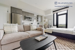 3275 Washington Blvd in Arlington, VA - Building Photo