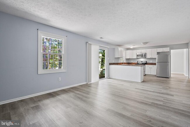 property at 2018 Buoy Dr