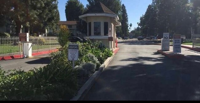 property at 3620 Kalsman Dr