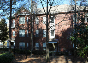 Brighton Court Condominiums in Atlanta, GA - Foto de edificio - Building Photo