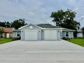 8 Coral Reef Ct N in Palm Coast, FL - Building Photo