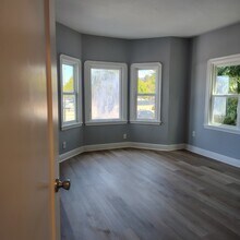2684 73rd Ave, Unit Apt 2 in Oakland, CA - Building Photo - Building Photo