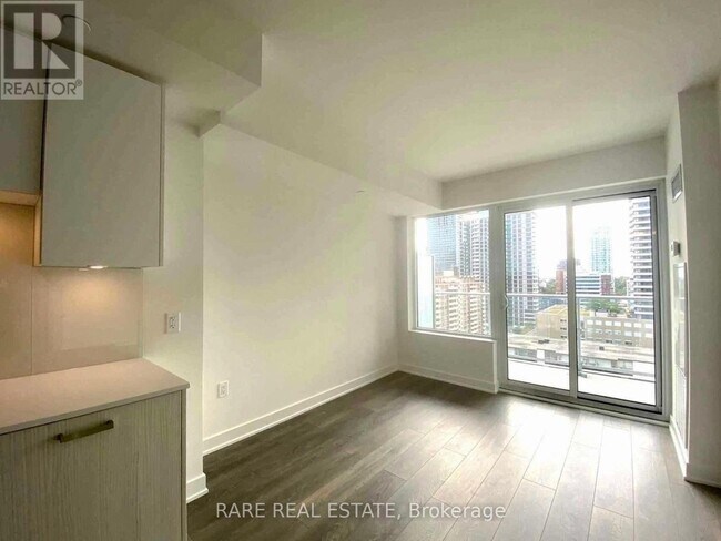 property at 195-1195 Redpath Ave