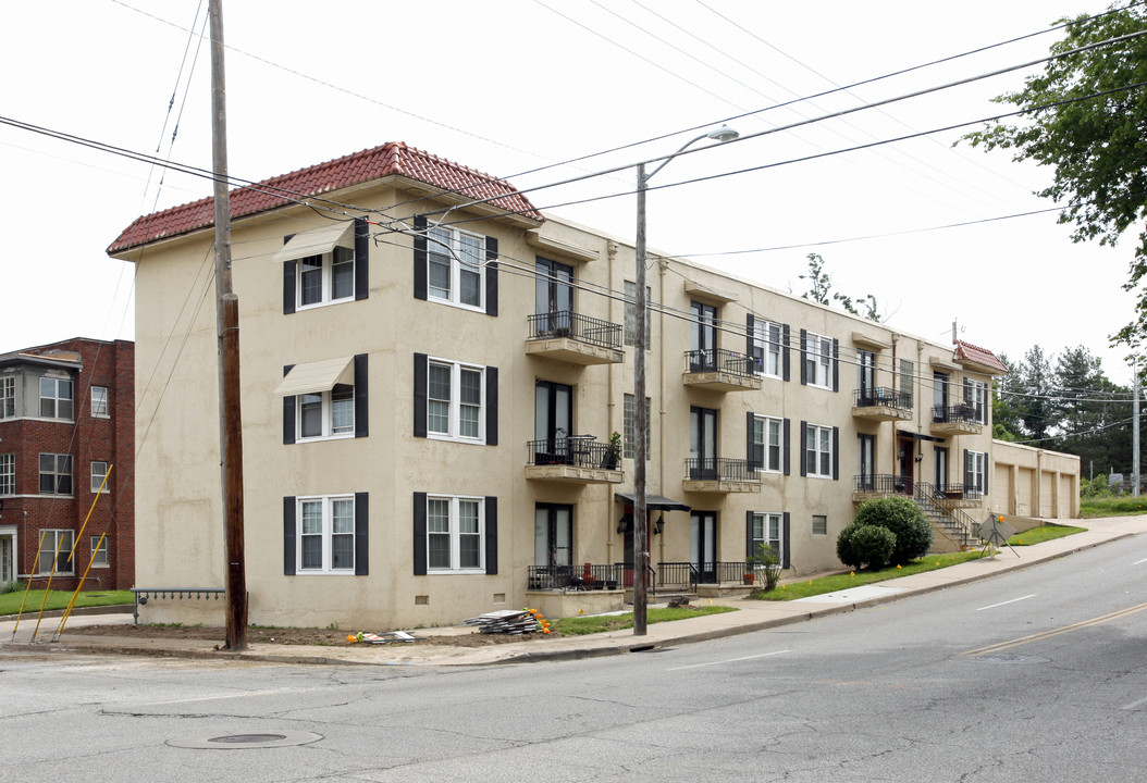 101 E 21st St in Tulsa, OK - Building Photo