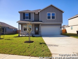1370 Rios Bend Dr in New Braunfels, TX - Building Photo