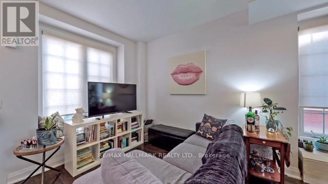 24 Raffeix Ln in Toronto, ON - Building Photo - Building Photo