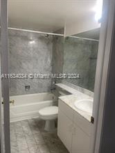 800 Claughton Island Dr, Unit 1103 in Miami, FL - Building Photo - Building Photo