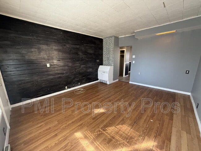 1114 W Keefe Ave in Milwaukee, WI - Building Photo - Building Photo