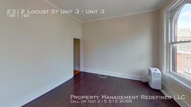 2312 Locust St-Unit -Unit 3 in Philadelphia, PA - Building Photo - Building Photo