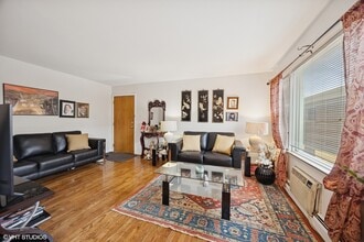 205 Circle Ave in Forest Park, IL - Building Photo - Building Photo
