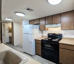 3033 E Devonshire Ave in Phoenix, AZ - Building Photo - Building Photo