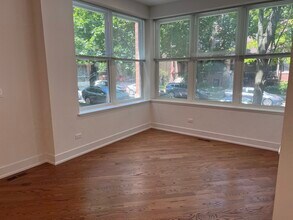 2205 W Iowa St in Chicago, IL - Building Photo - Building Photo