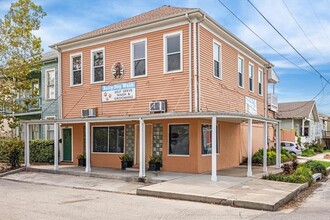 1902 Ursuline St in Galveston, TX - Building Photo - Building Photo