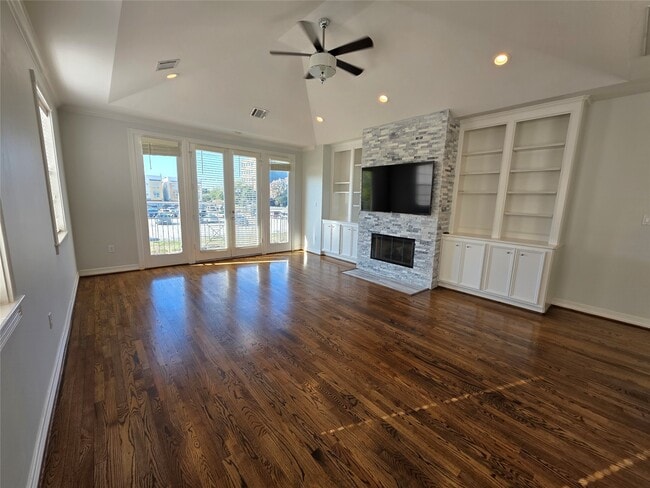 property at 1714 Roy St