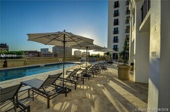 10 Aragon Ave, Unit 713 in Coral Gables, FL - Building Photo - Building Photo