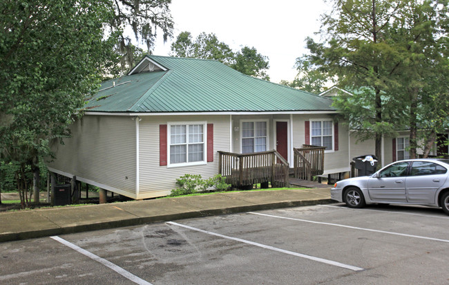 The Cottages at Cumberland Forest