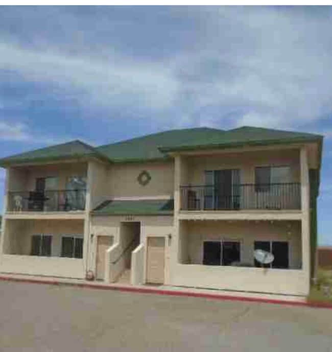 2687 Calle de Mercado, Unit #B in Bullhead City, AZ - Foto de edificio - Building Photo