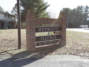 Redwood Village in Gaffney, SC - Building Photo - Building Photo