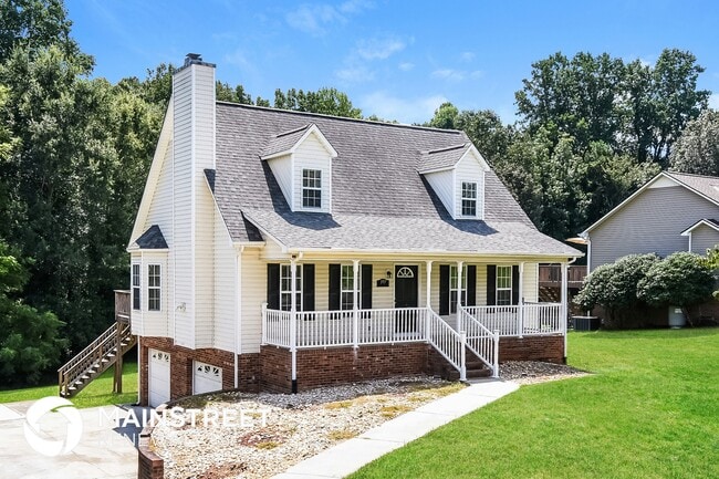 397 Twin Valley Dr in Clemmons, NC - Building Photo - Building Photo