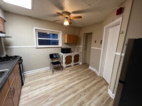 2136 S Broad St in Philadelphia, PA - Building Photo - Building Photo