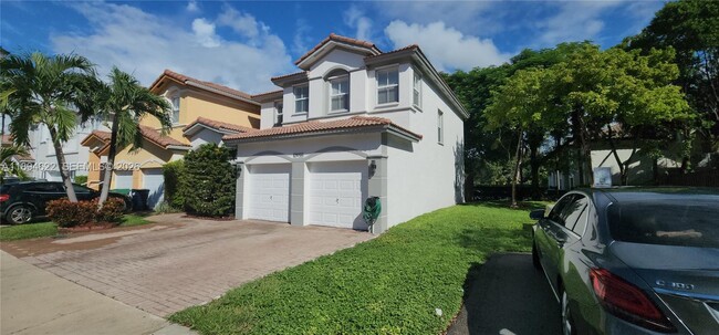 10955 NW 87th Ln in Miami, FL - Building Photo - Building Photo