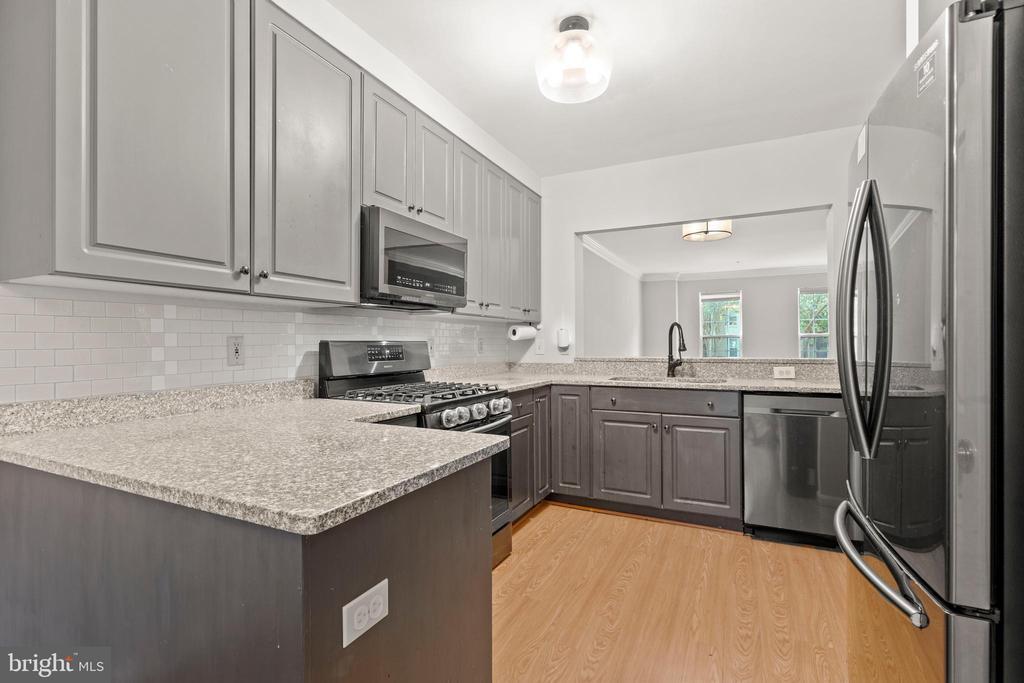 1530 Northern Neck Dr in Vienna, VA - Building Photo