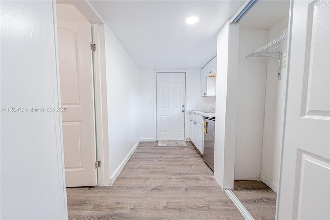 11 SW 13th Ave in Delray Beach, FL - Building Photo - Building Photo