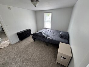 2401 Plum St in Erie, PA - Building Photo - Building Photo