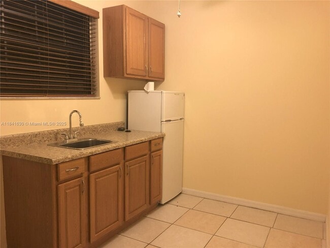 property at 4908 SW 142nd Pl