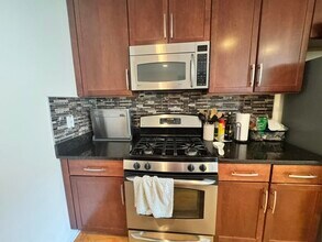 659 1st St in Hoboken, NJ - Building Photo - Building Photo