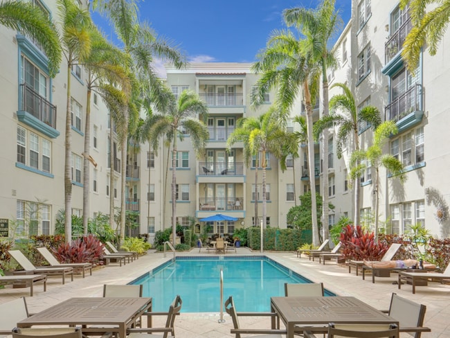 533 NE 3rd Ave in Fort Lauderdale, FL - Building Photo - Building Photo