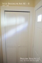 5616 Brooklyn Ave NE in Seattle, WA - Building Photo - Building Photo