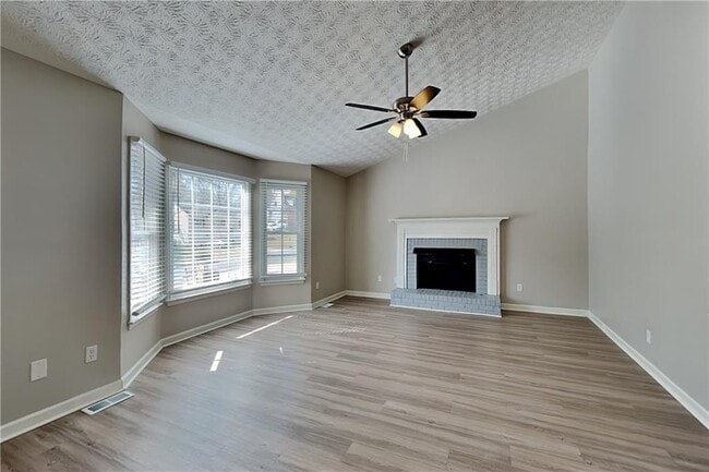 360 Austin Dr in Douglasville, GA - Building Photo - Building Photo