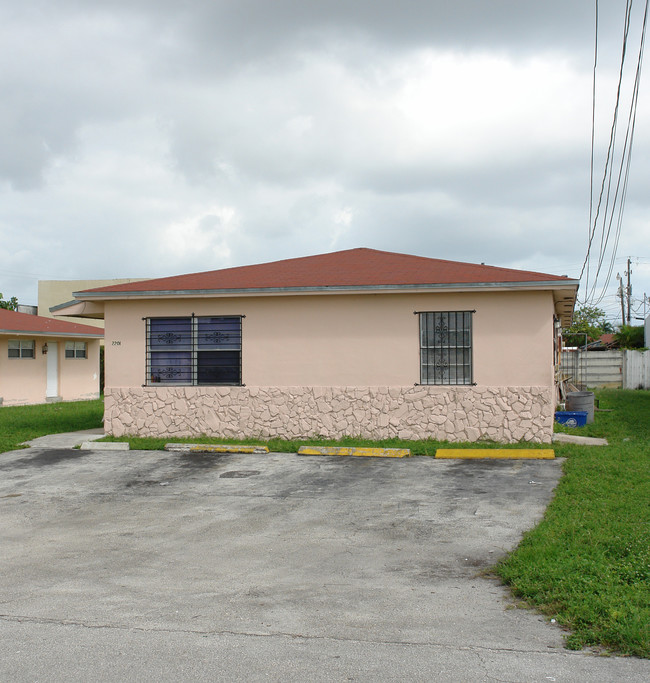 2193-2201 SW 61st Ave in Miramar, FL - Building Photo - Building Photo