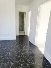 2991 NW 61st St in Miami, FL - Building Photo - Building Photo