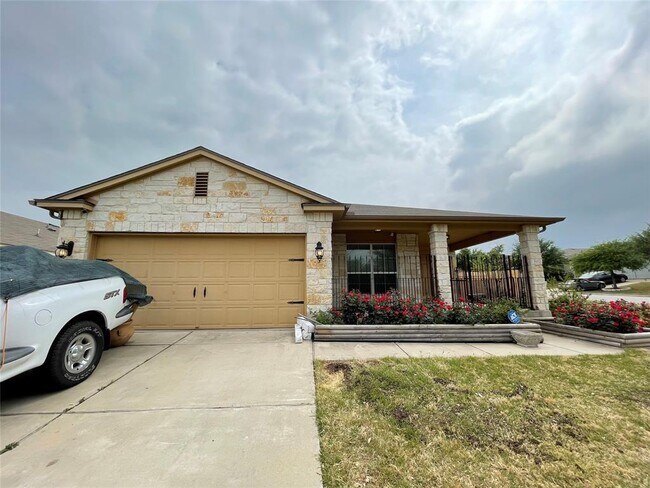 600 Lakemont Dr in Hutto, TX - Building Photo - Building Photo