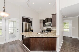 1724 Brick Ct in Nashville, TN - Building Photo - Building Photo