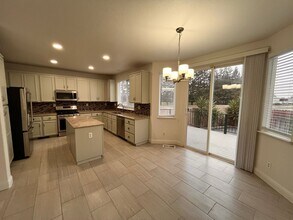 4333 Peninsula Dr in Modesto, CA - Building Photo - Building Photo