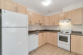 7 Brookdale Ct in Dartmouth, NS - Building Photo - Building Photo