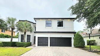 1064 SW 159th Ln in Pembroke Pines, FL - Building Photo