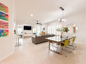 167 Isle Verde Way in Palm Beach Gardens, FL - Building Photo - Building Photo