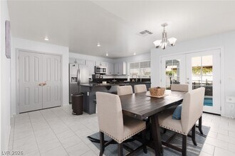 7904 Constantinople Ave in Las Vegas, NV - Building Photo - Building Photo