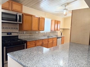 5211 N Leaf Ave in Irwindale, CA - Building Photo - Building Photo