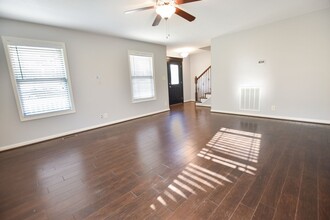 1056 Ishee Dr in Clarksville, TN - Building Photo - Building Photo