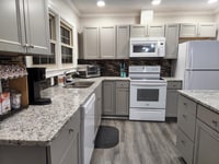 420 Downey Pl photo'